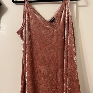 Torrid velvet tank size 1